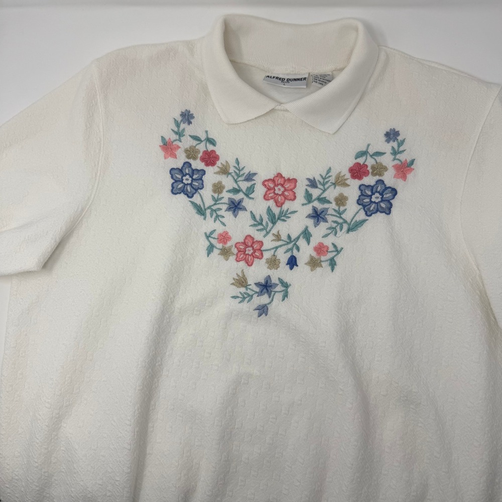 Alfred Dunner Vintage Floral Embroidered Polo Top White Petite Large L